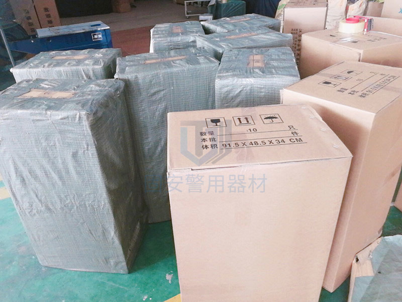 靖江固安发货篇—发往广州的1000张防暴盾牌顺利发货！
